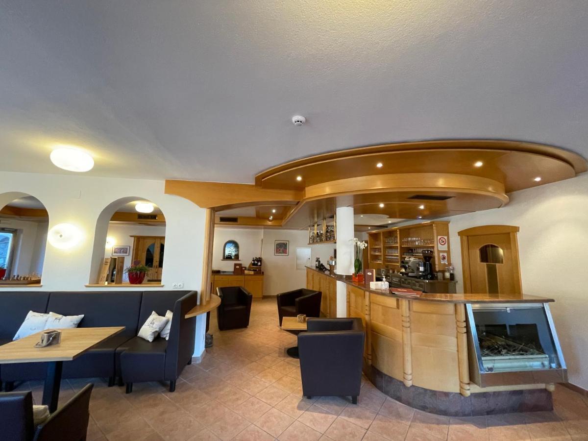 Hotel Larch Campo di Trens Exterior photo